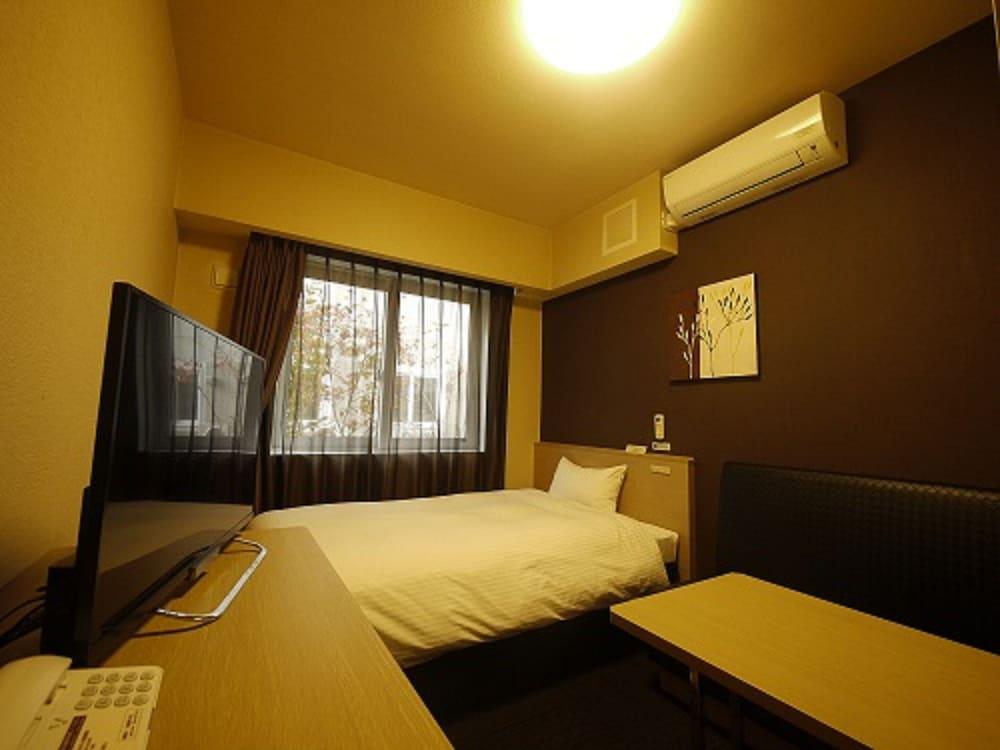 Hotel Route Inn Tagajo-Eki Higashi Экстерьер фото