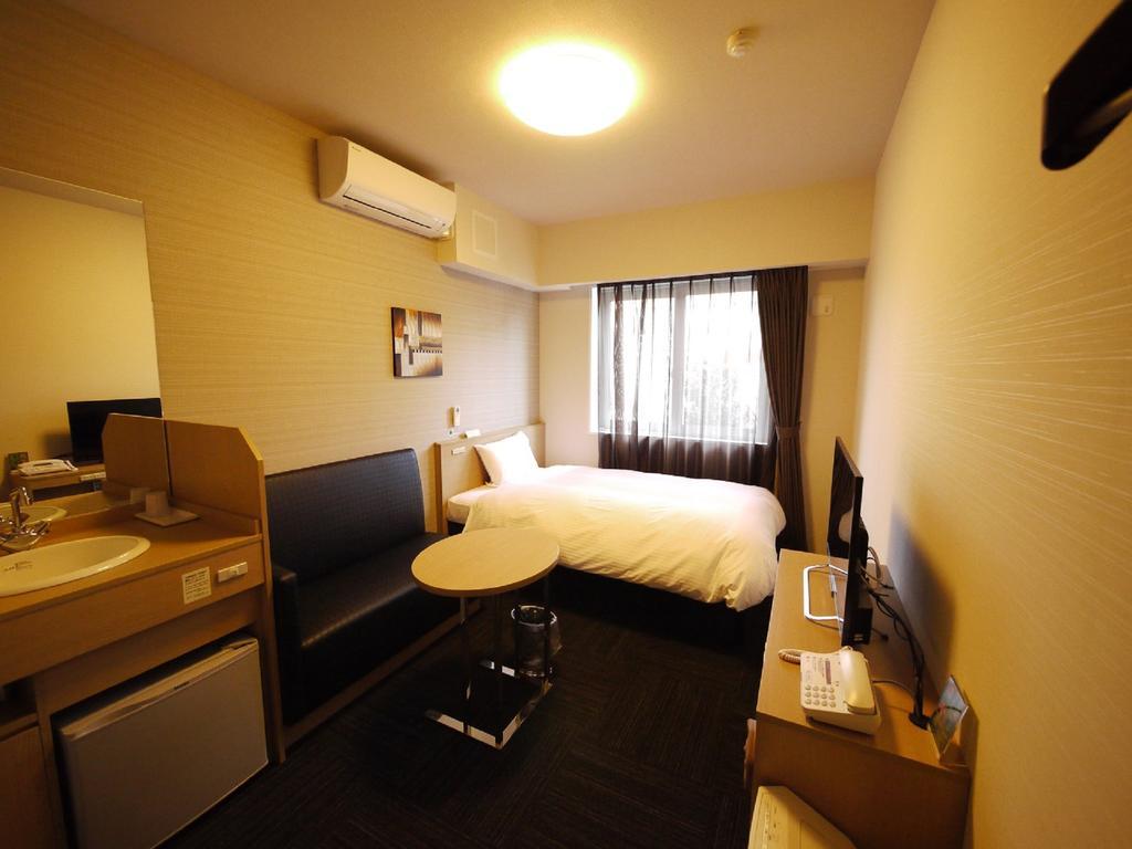 Hotel Route Inn Tagajo-Eki Higashi Экстерьер фото